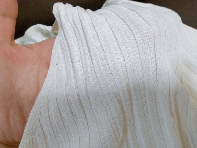 SHEINの服Vネックリブニット